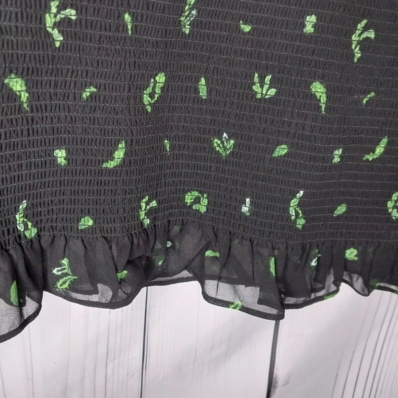Aritzia Wilfred Luella smocked mini dress in a black with green leaf print - Picture 8 of 10